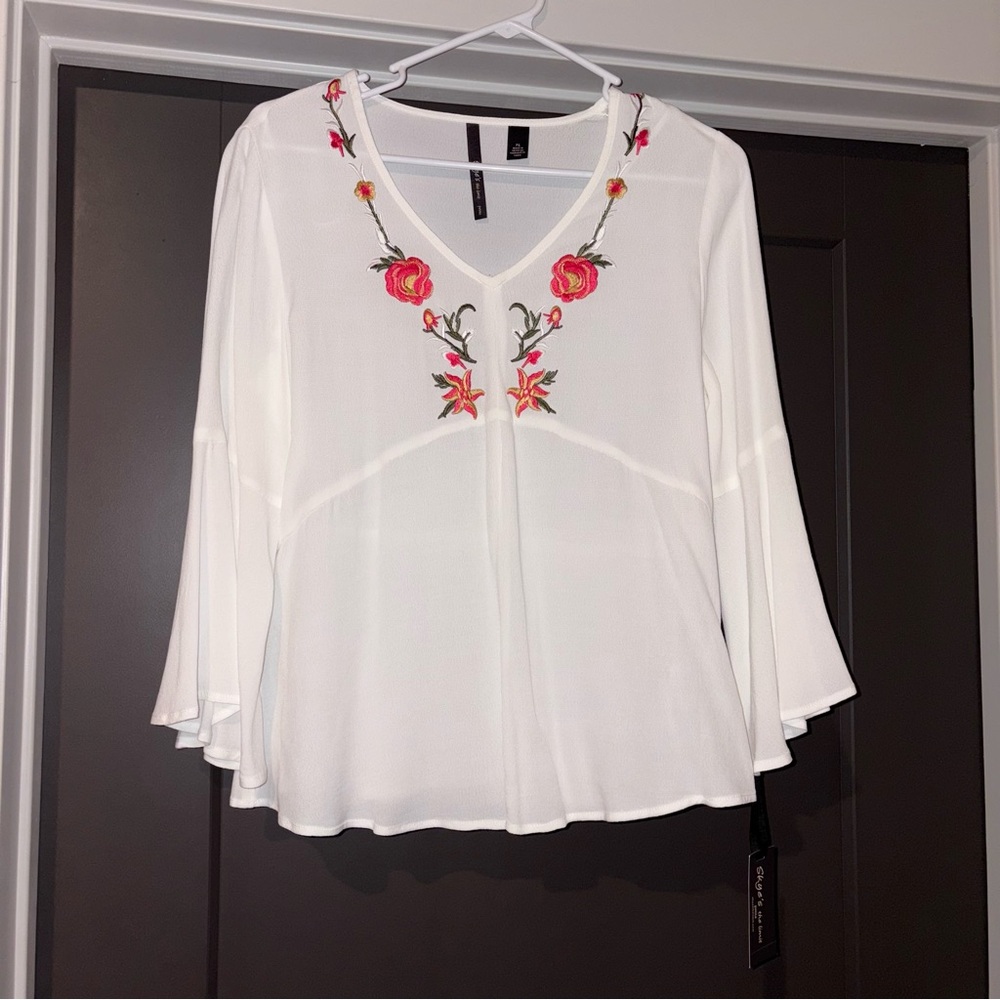 Skye's the Limit White Blouse with Red and Orange Floral Embroidery NWT